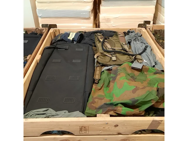 Persoonlijke uitrusting en kleding defensie - afbeelding 9 van  39