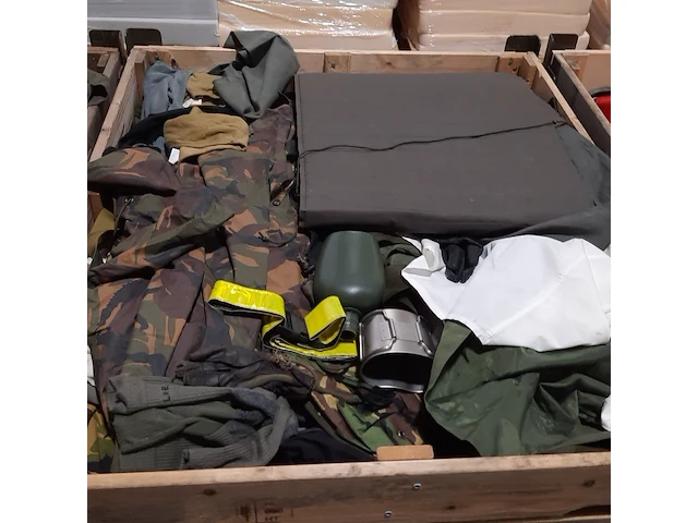 Persoonlijke uitrusting en kleding defensie - afbeelding 14 van  25