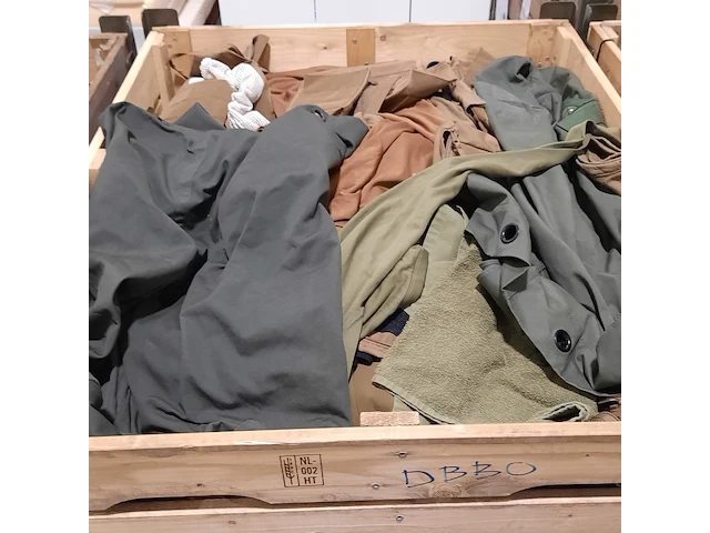 Persoonlijke uitrusting en kleding defensie - afbeelding 6 van  25