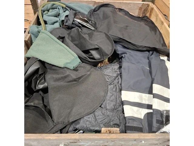 Persoonlijke uitrusting en kleding defensie - afbeelding 8 van  23