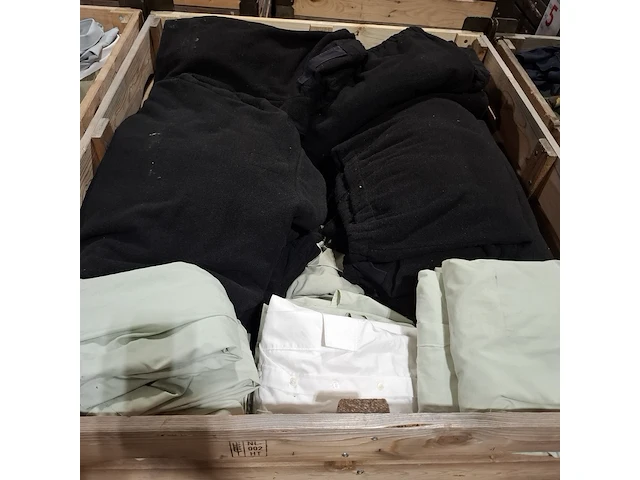 Persoonlijke uitrusting en kleding defensie - afbeelding 21 van  23