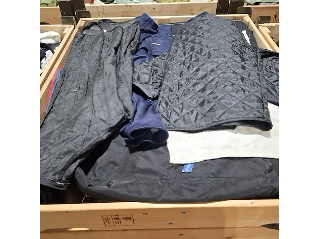 Persoonlijke uitrusting en kleding defensie - afbeelding 5 van  39