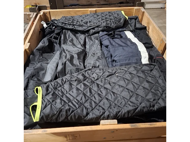 Persoonlijke uitrusting en kleding defensie - afbeelding 9 van  39