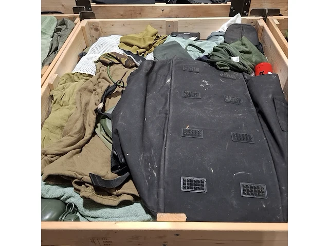 Persoonlijke uitrusting en kleding defensie - afbeelding 15 van  39