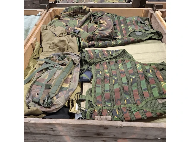 Persoonlijke uitrusting en kleding defensie - afbeelding 39 van  39