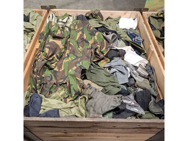 Persoonlijke uitrusting en kleding defensie - afbeelding 11 van  29