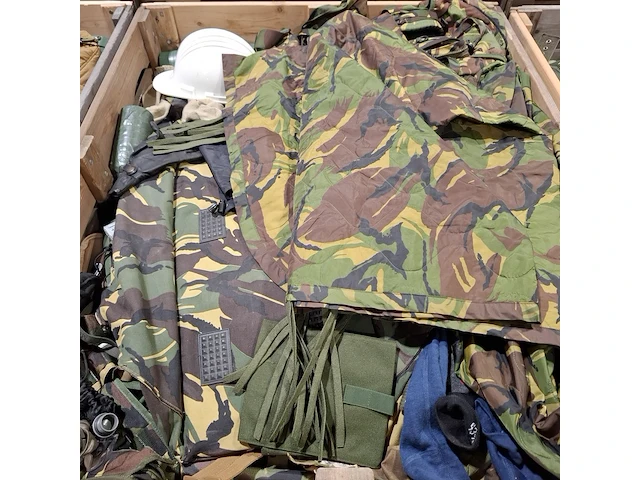 Persoonlijke uitrusting en kleding defensie - afbeelding 10 van  33