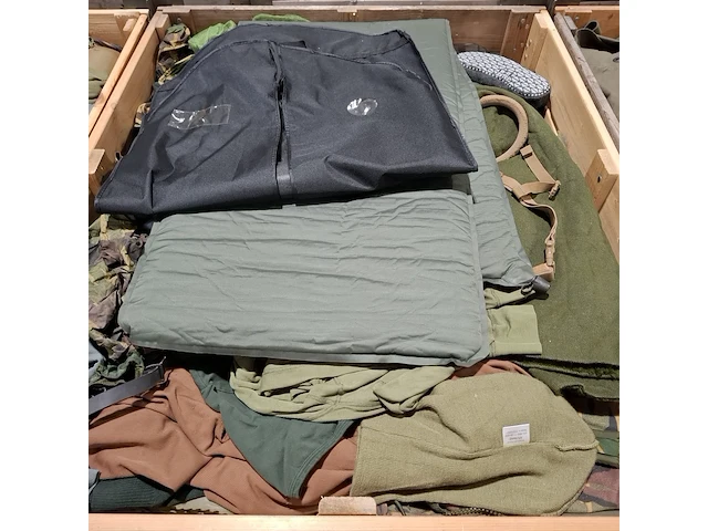 Persoonlijke uitrusting en kleding defensie - afbeelding 31 van  33