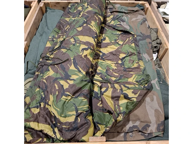 Persoonlijke uitrusting en kleding defensie - afbeelding 33 van  33