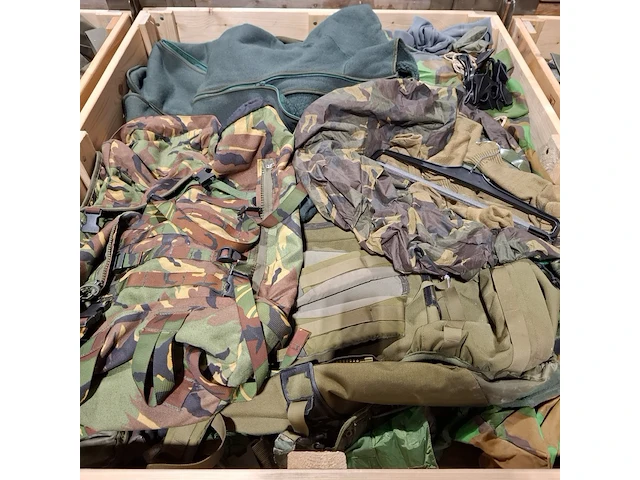 Persoonlijke uitrusting en kleding defensie - afbeelding 3 van  29