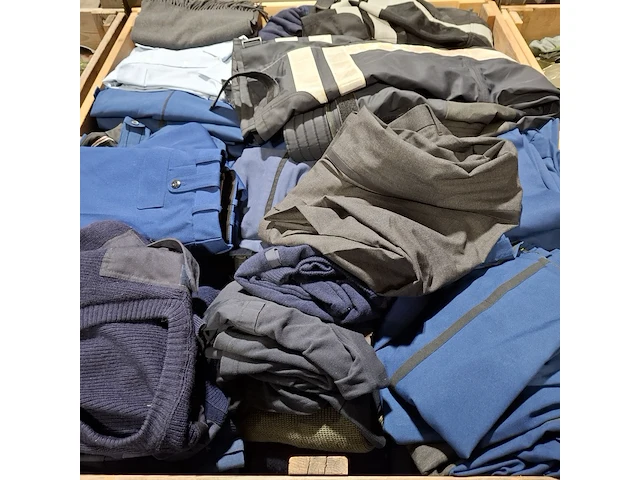 Persoonlijke uitrusting en kleding defensie - afbeelding 13 van  29