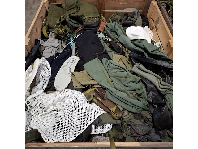 Persoonlijke uitrusting en kleding defensie - afbeelding 4 van  25