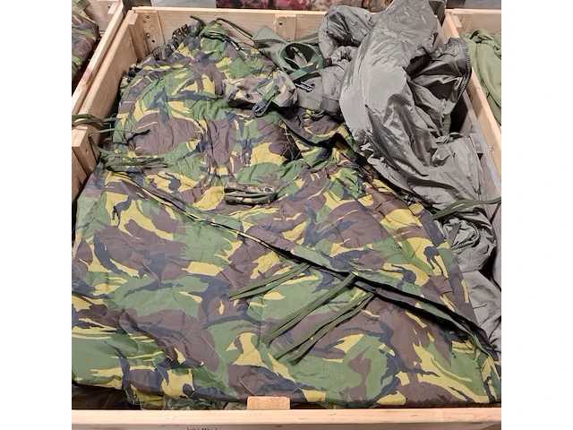 Persoonlijke uitrusting en kleding defensie - afbeelding 8 van  25