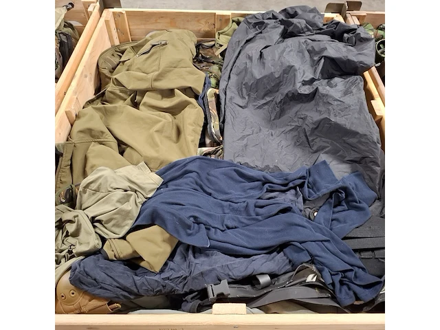 Persoonlijke uitrusting en kleding defensie - afbeelding 14 van  25