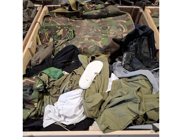 Persoonlijke uitrusting en kleding defensie - afbeelding 22 van  25