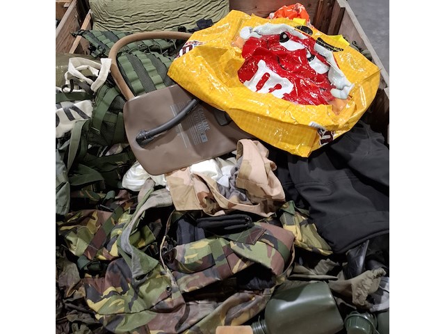 Persoonlijke uitrusting en kleding defensie - afbeelding 13 van  31