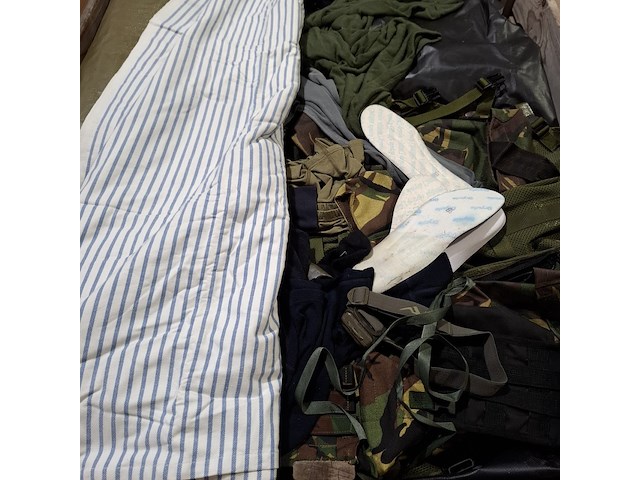 Persoonlijke uitrusting en kleding defensie - afbeelding 18 van  31