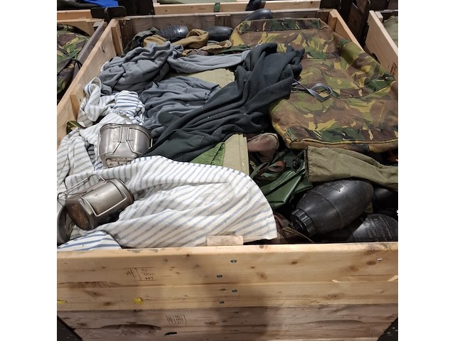 Persoonlijke uitrusting en kleding defensie - afbeelding 28 van  35