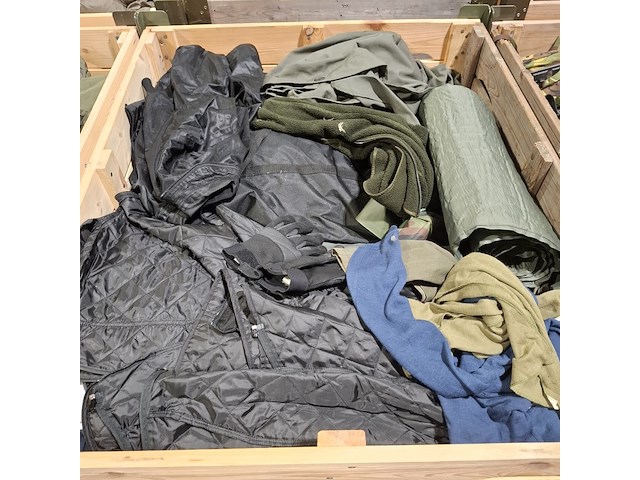 Persoonlijke uitrusting en kleding defensie - afbeelding 33 van  35