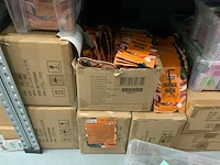 Persoonlijke verzorging en huishoudelijke producten (3383x) - afbeelding 3 van  12