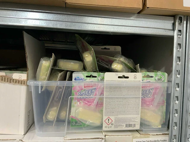 Persoonlijke verzorging en huishoudelijke producten (3383x) - afbeelding 10 van  12