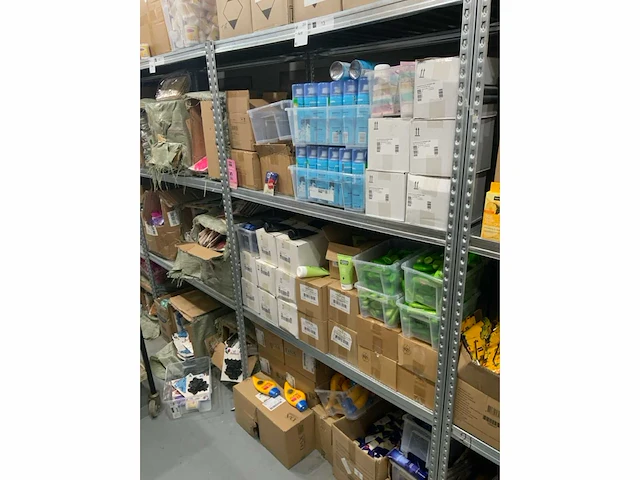Persoonlijke verzorgingsproducten (3428x) - afbeelding 11 van  18