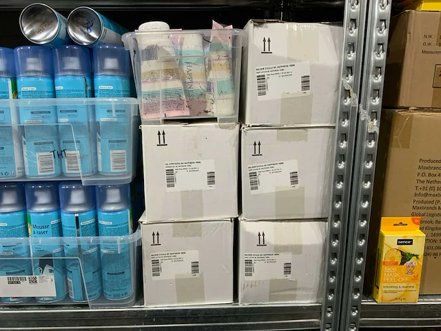 Persoonlijke verzorgingsproducten (3428x) - afbeelding 16 van  18