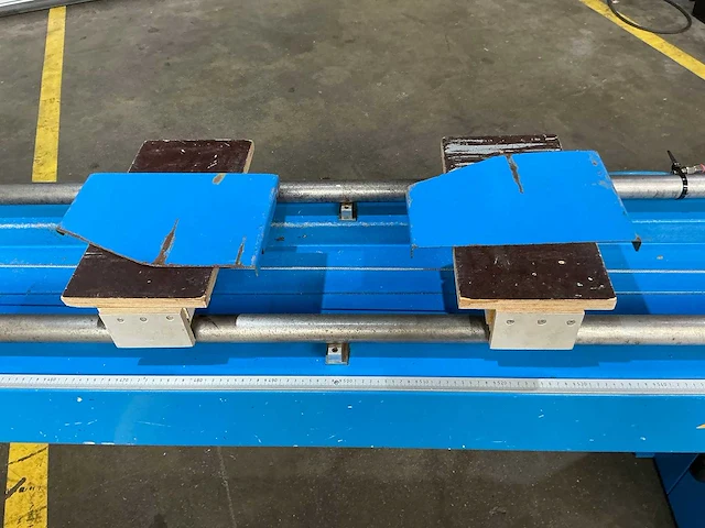 Pertici - 2007 - univer 330ip - afkortcirkelzaagmachine - afbeelding 6 van  14