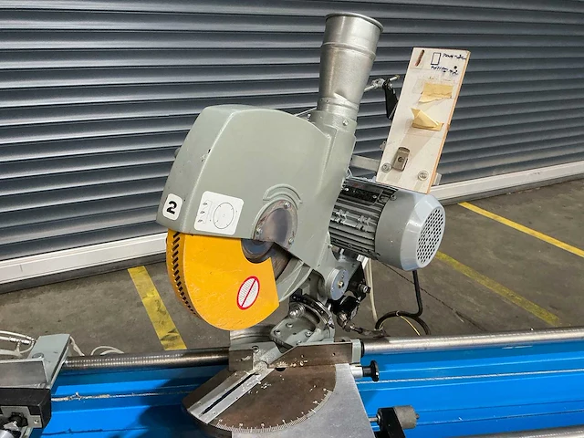 Pertici - 2007 - univer 330ip - afkortcirkelzaagmachine - afbeelding 13 van  14