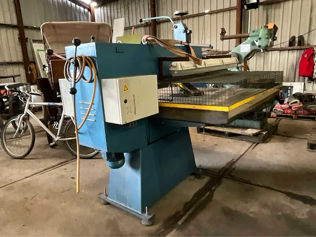 Peters cirkelsnijmachine - afbeelding 8 van  14