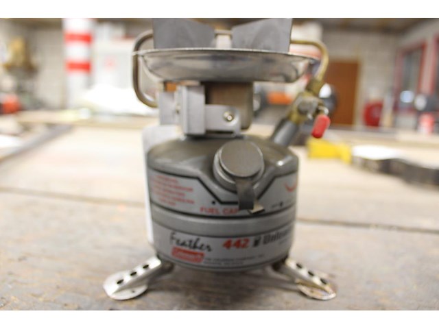 Petroleumbrander coleman. - afbeelding 2 van  2