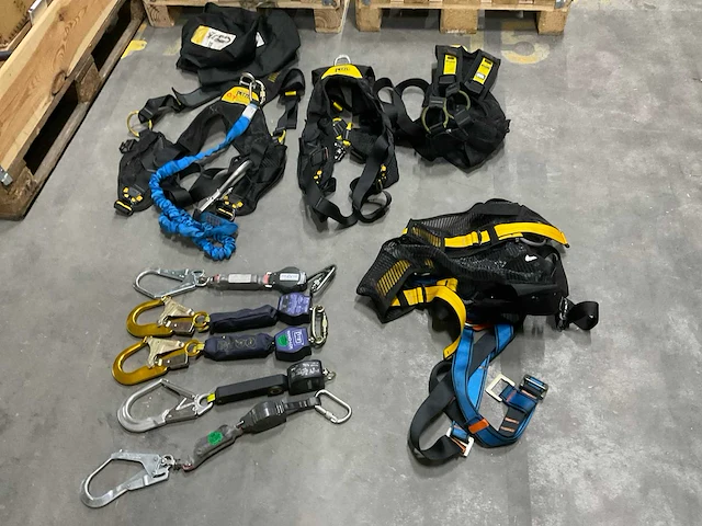 Petzl valbeveiliging (4x) - afbeelding 1 van  6