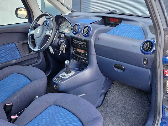 Peugeot - 1007 - 1.6-16v gentry - 2005 - 18-rp-ks - afbeelding 16 van  26