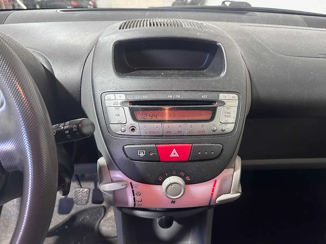 Peugeot - 107 - 1.0-12v xr - 78-tg-bf - afbeelding 5 van  16