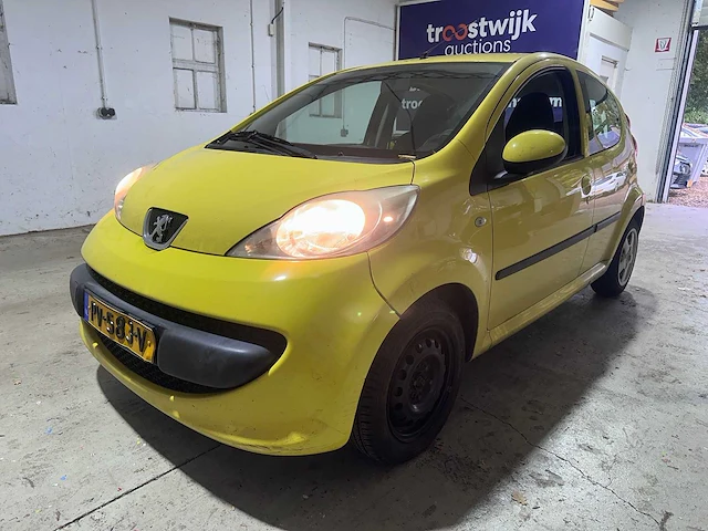 Peugeot - 107 - 1.0-12v xr - pv-583-v - afbeelding 1 van  18