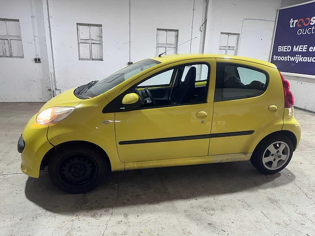 Peugeot - 107 - 1.0-12v xr - pv-583-v - afbeelding 11 van  18