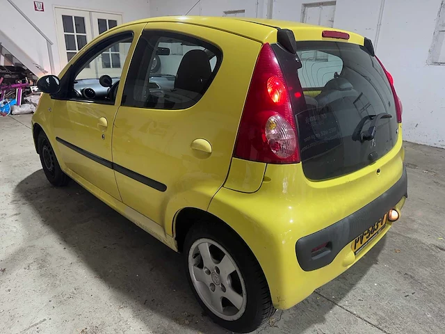 Peugeot - 107 - 1.0-12v xr - pv-583-v - afbeelding 12 van  18