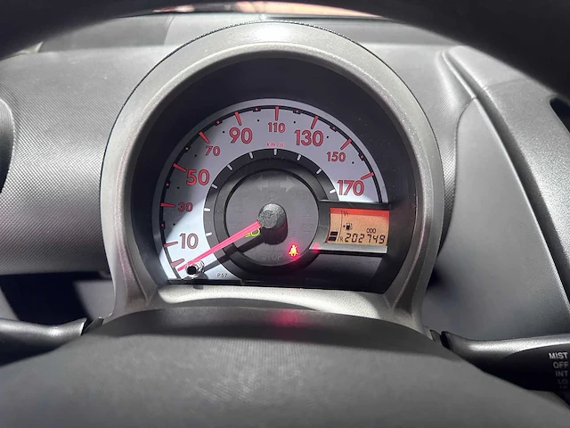 Peugeot - 107 - 1.0-12v xs - 11-xv-zt - afbeelding 2 van  16
