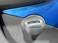 Peugeot - 107 - 1.0-12v xs - 11-xv-zt - afbeelding 3 van  16