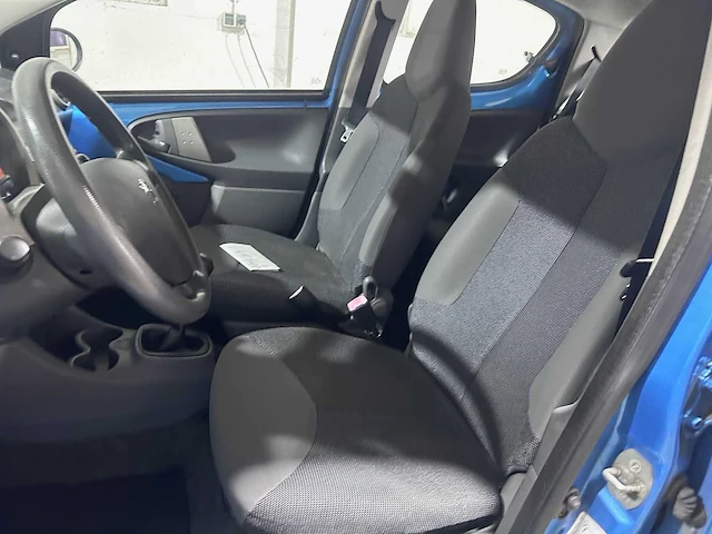 Peugeot - 107 - 1.0-12v xs - 11-xv-zt - afbeelding 5 van  16