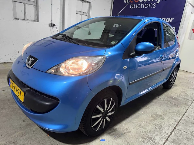 Peugeot - 107 - 1.0-12v xs - 11-xv-zt - afbeelding 1 van  16