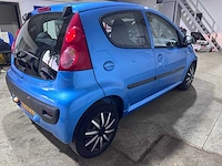 Peugeot - 107 - 1.0-12v xs - 11-xv-zt - afbeelding 12 van  16