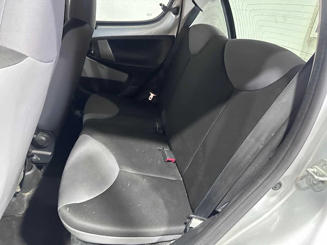 Peugeot - 107 - 1.0 access accent - 5-krj-02 - afbeelding 6 van  16