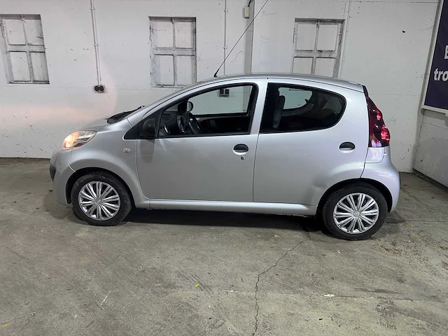Peugeot - 107 - 1.0 access accent - 5-krj-02 - afbeelding 9 van  16