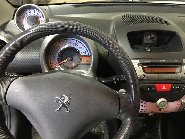 Peugeot - 107 - 1.0 active - 93-zkh-6 - afbeelding 2 van  21