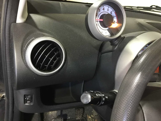 Peugeot - 107 - 1.0 active - 93-zkh-6 - afbeelding 5 van  21