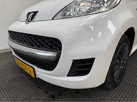 Peugeot - 107 - personenauto - 2010 - afbeelding 2 van  26