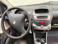 Peugeot - 107 - personenauto - 2010 - afbeelding 5 van  26