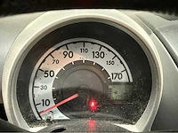 Peugeot - 107 - personenauto - 2010 - afbeelding 8 van  26