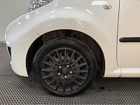 Peugeot - 107 - personenauto - 2010 - afbeelding 18 van  26